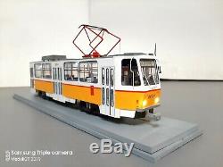 143 Scale Model of CKD Tatra T6A2 Streetcar Tram with LED & figurine