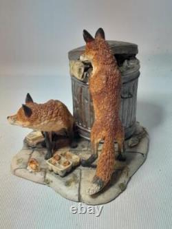 1993 Limited Edition Border Fine Arts URBAN FOXES Figurine L134 David Walton