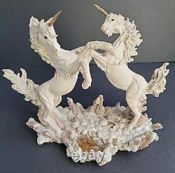 1996 Fables Conflict Unicorn Figurine Rare Limited Edition Holland Studio