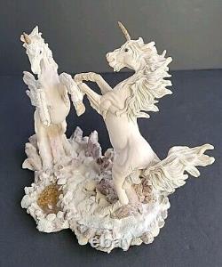 1996 Fables Conflict Unicorn Figurine Rare Limited Edition Holland Studio