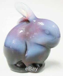 5162PO Bunny Rabbit Figurine VERY RARE PLUM French Opalescent Brand New & MINT