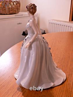 A Lovely Limited Edition Coalport The Dream Unfolds Figure