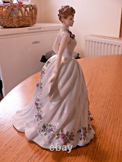 A Lovely Limited Edition Coalport The Dream Unfolds Figure