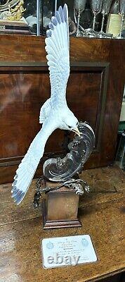 Albany Fine China. Kittiwake. Limited Edition No 29/500. LARGE IN SIZE