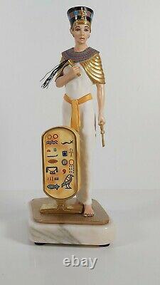 An Albany Limited Edition Figurine Nefertiti The Egyptian Queen, Appr. 27cm