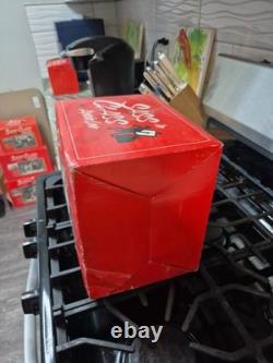 Annie Lee Sass'N Class Six-No-Uptown #6046 Limited Edition Figurine