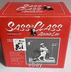 Annie Lee Sass'n Class Caren Comfort RN Nurse Limited Edition Figurine 6059
