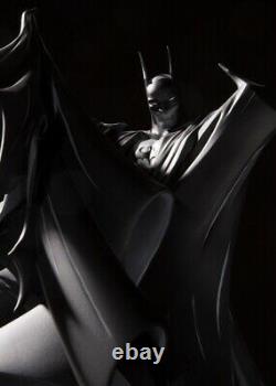 BATMAN BLACK & WHITE TODD MCFARLANE Ver 2 Deluxe Statue Ltd 5000