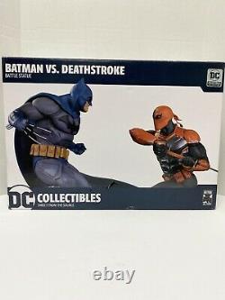 Batman Vs Deathstroke Battle Statue Limited Edition Number 208 Of 5000