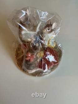 Beatrix Potter Limited Edition Figurine. The Tailor Of Gloucester A3101 422/1250