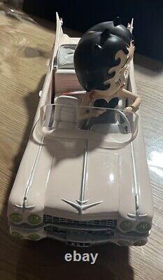 Betty Boop In Pink Limousine / Cadillac Limited Edition Figurine New
