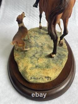 Border Fine Arts Moving Off Limited Edition Figurine hunting/working dog