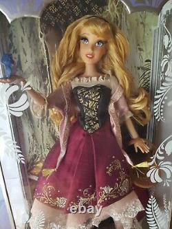 Briar Rose Aurora Disney limited edition doll 17