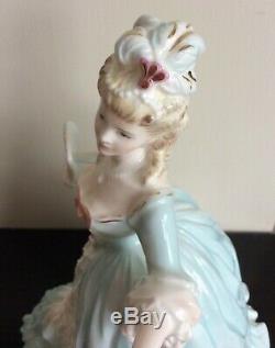 COALPORT MARIE ANTOINETTE figurine Femmes Fatale Ltd Ed, By John Bromley