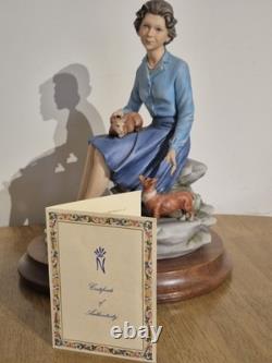 Capo di Monte Silver Jubilee 1977 Queen & Corgis Figurine No. 4/100 COA