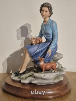 Capo di Monte Silver Jubilee 1977 Queen & Corgis Figurine No. 4/100 COA