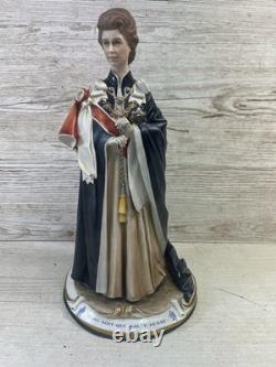 Capodimonte Porcelain Figurine Queen Elizabeth II Limited Edition 219 VGC