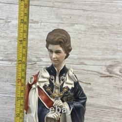 Capodimonte Porcelain Figurine Queen Elizabeth II Limited Edition 219 VGC