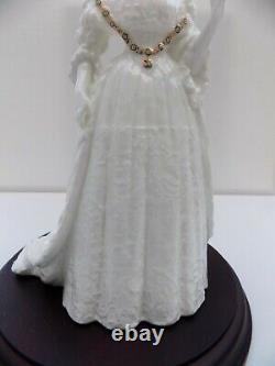 Coalport Figurine Royal Brides Queen Victoria Limited Edition On Plinth