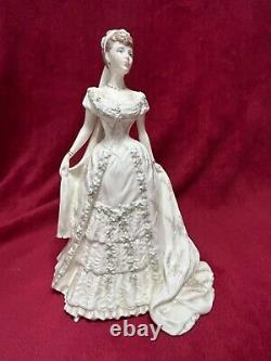 Coalport Limited Edition Figurine Queen Mary with original box, 459 of 7500