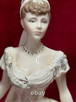 Coalport Limited Edition Figurine Queen Mary with original box, 459 of 7500