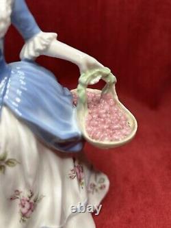 Coalport Limited Edition Figurine Strawberries Scarlett Strawberries pristine