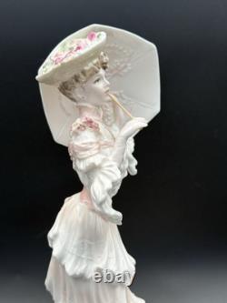 Coalport Meeting at Ascot Lady figurine, 23cm. Limited edition. Excellent
