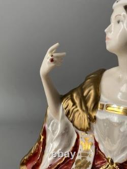 Coalport Queen Victoria, Empress of India Prestige Limited Edition 250 Figurine