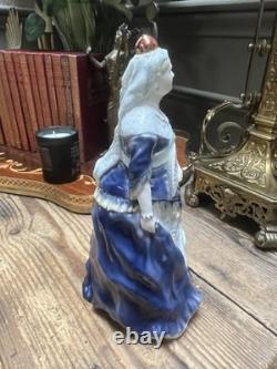 Coalport Queens of England Victoria Limited Edition Figurine 482/1000