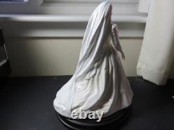 Coalport Rare'duchess Of York' Limited Edition Royal Brides Figure No. 752