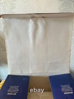 Coalport Snowman figurine, Walking in the Air, limited edition number 1490 Box