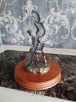 Collectable Legends U. S. A Figurine'Eagle Dancer' Limited Edition 1992/2500