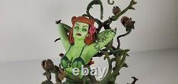 DC Comics Bombshells Poison Ivy Statue 4668/5200 Limited Edition DAMAGED
