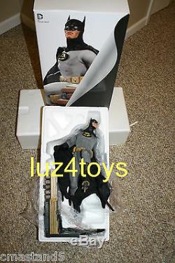 DC Direct BATMAN 1/4 Scale Museum Quality Statue Limited Edition