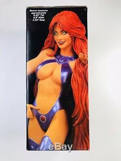 DC Direct Cover Girls of The DC Universe Starfire Statue Limited Edition