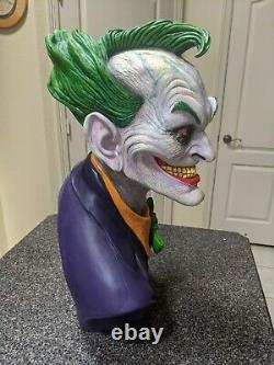 DC GALLERY THE JOKER 11 BUST BY RICK BAKER 57 of 200 Limited edition