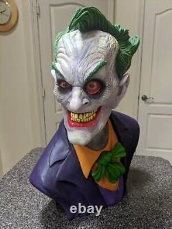 DC GALLERY THE JOKER 11 BUST BY RICK BAKER 57 of 200 Limited edition