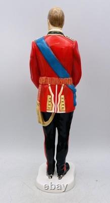 DOULTON Limited Edition Figure PRINCE WILLIAM Royal Wedding Day HN5573