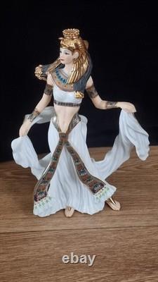 Danbury Mint Egyptian Princess CLEOPATRA Porcelain Figurine Limited Edition