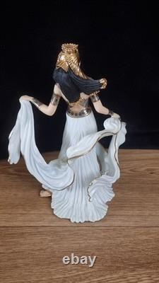 Danbury Mint Egyptian Princess CLEOPATRA Porcelain Figurine Limited Edition