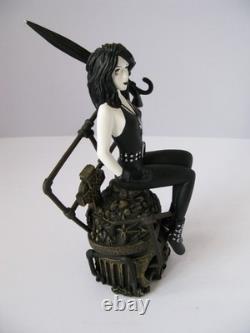 Death (dc Direct) Hand Painted Cold Cast Porcelain Statue Limited Edition