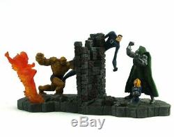 Diamond Select Fantastic Four vs. Doctor Doom Bookends Figure Limited Edition