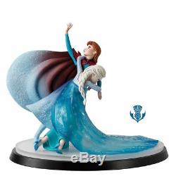 Disney Border Fine Arts B1622 A Moment in Time Elsa and Anna Frozen LE 350