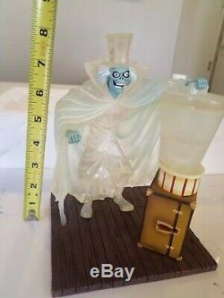 Disney Haunted mansion Hatbox ghost Figurine Limited edition o pin house glows