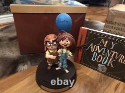 Disneyland paris disney pixar UP carl and ellie figurine Limited Edition