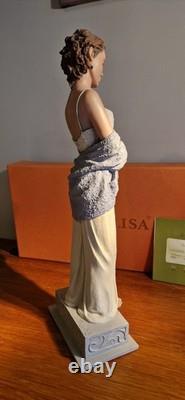 Elisa 90510 Large Figurine April Limited Edition