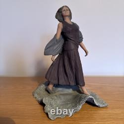 Elisa Figurine #9118 Esther #593 from a Limited Edition of 1000 Rare Collectible