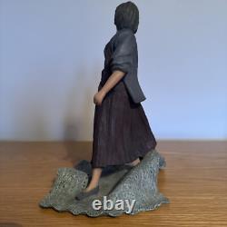 Elisa Figurine #9118 Esther #593 from a Limited Edition of 1000 Rare Collectible