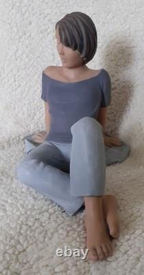 Elisa Figurine/Sculpture Limited Edition #329 of 5000