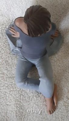 Elisa Figurine/Sculpture Limited Edition #329 of 5000